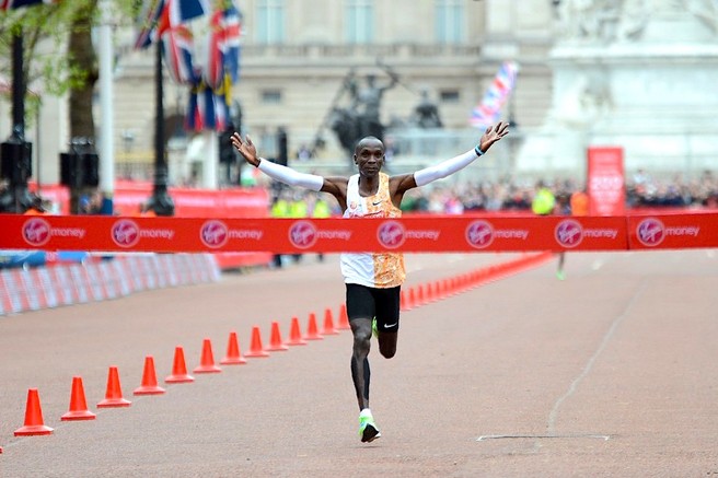 Eliud Kipchoge - prvi Zemljan, ki je pretekel maraton v manj kot dveh urah!