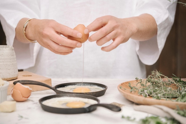 JEJTE JAJCA Kdaj ste si nazadnje pripravili jajce na oko, omleto, trdo kuhana jajca? Naj kdaj pa kdaj pridejo na …
