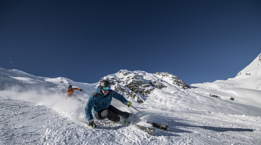 Za smučarje: s to rešitvijo boste lahko delali popolne zavoje (foto: Elan (Klemen Razinger))