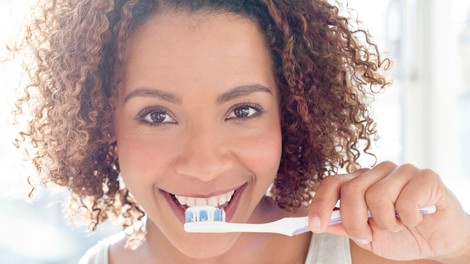 Ste prepričani, da si zobe ščetkate pravilno? (nasveti zobozdravnice)