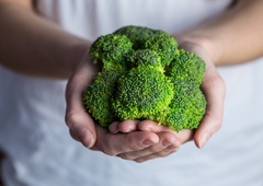 Zdrave lastnosti brokolija, ki jih morate poznati (+recept)