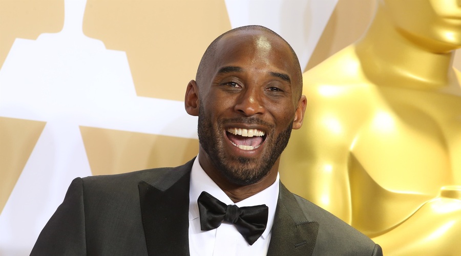 V helikopterski nesreči umrl košarkarski zvezdnik Kobe Bryant. Umrla naj bi tudi 13 - letna hčerka Gigi (foto: profimedia)