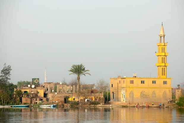Kairo, Egipt Obisk kaotičnega desetmilijonskega mesta in dežele ob reki Nil, ki je imela izjemen vpliv na razvoj naše civilizacije, …