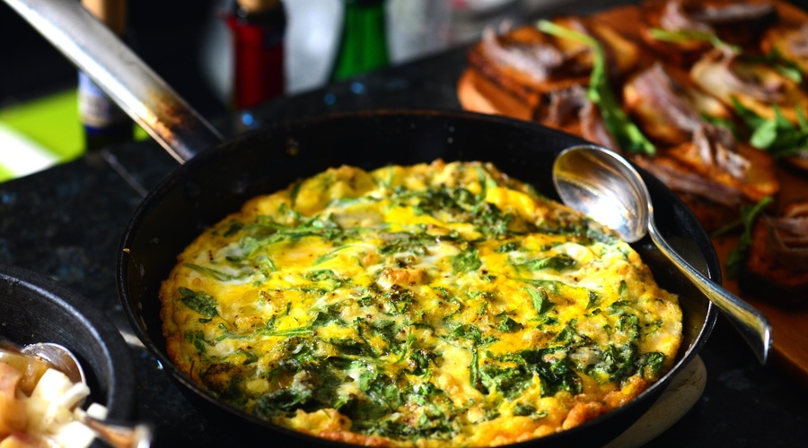 6 najboljših jedi iz špinače (+ recept za špinačno fritato, ki je popoln LCHF obrok) (foto: profimedia)