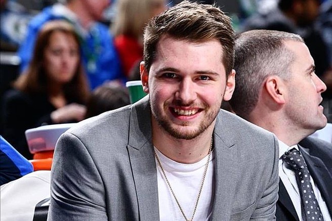 "All Star" Luka Dončić v Chicagu Obamo pozdravil kot starega prijatelja