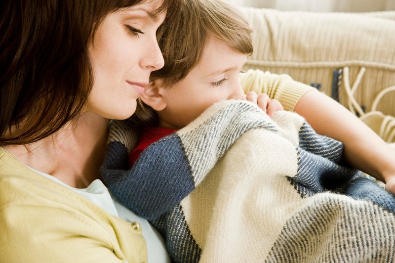 Kako se z otrokom pogovoriti o koronavirusu: 8 pomembnih nasvetov za starše (foto: Profimedia)