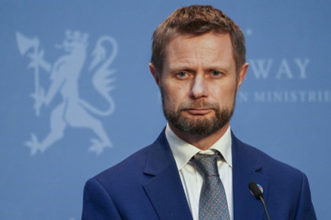 Ganljiv govor norveškega ministra: "Mladi, tega ne bomo pozabili. Maturantje 2020, to si bomo zapomnili!"