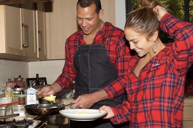To so živila, ki Jennifer Lopez pomagajo ohranjati fit postavo