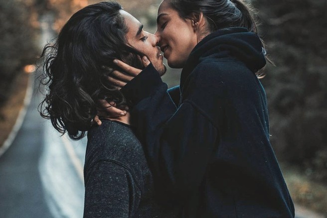 Zanesljivi znaki, ki kažejo, da vas druga polovica vara