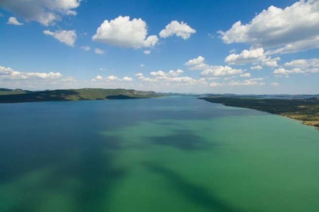 3 manj oblegani naravni parki, ki vam zagotovljeno vzamejo sapo (in podarijo SPOMINE)