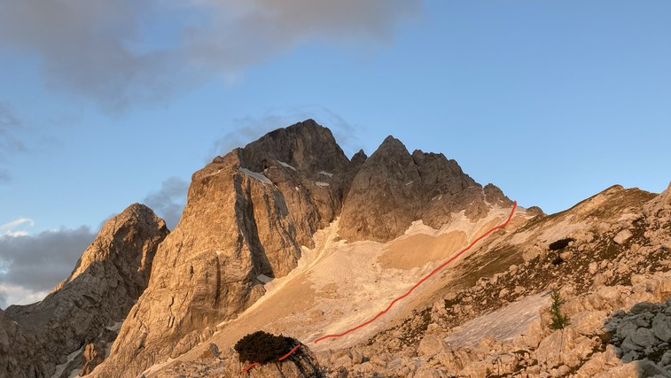 Kako reševanje v gorah poteka v resnici? Razlaga gorski reševalec na primeru nemške planinke (foto: GRS Bovec)