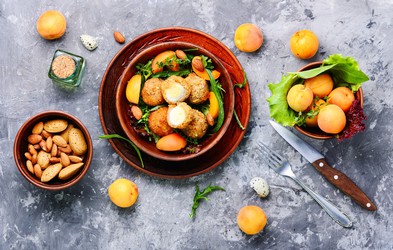Vaši gostje ne jedo mesa? Ta dva recepta naj se znajdeta na vašem piknik meniju!