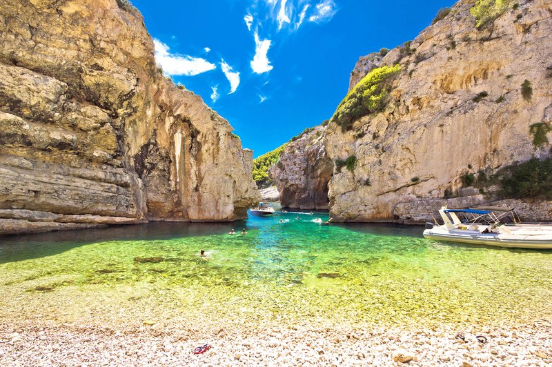 Ste že odkrili to skrito oazo v Dalmaciji? (foto: Shutterstock)
