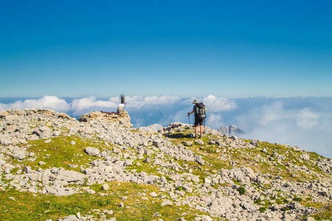 Za obiskovalce gora: Kako veste, da prihaja nevihta in kaj storiti, če se ne morete umakniti v dolino ali v kočo