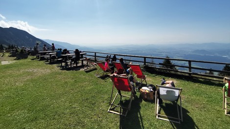 Kriška gora (1417 m) - Instagram gugalnica, razgled in odlični štruklji