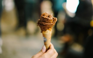 Recept: Domač sladoled iz temne čokolade