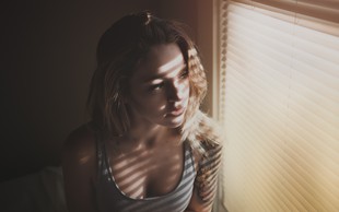 5 znakov, da ste kronično osamljeni