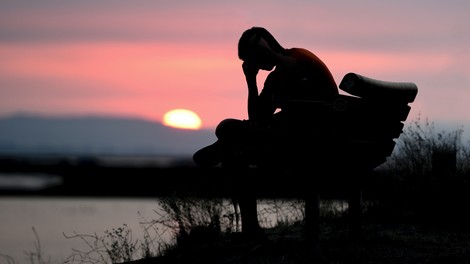 6 razlogov, zakaj depresivni ljudje ne prosijo za pomoč