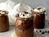 Recept: domač čokoladni puding (brez sladkorja!) + 2 dodatna recepta za čokoholike