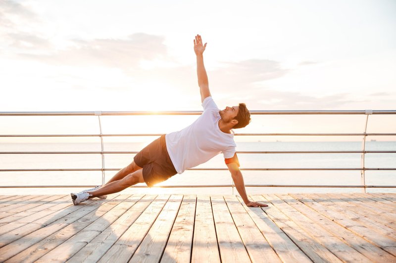 Kako joga lahko pomaga tekaču? (foto: profimedia)