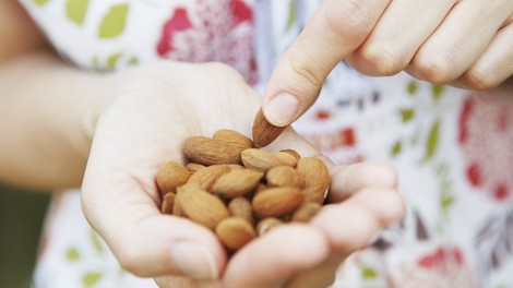 10 dobrih razlogov, zakaj bi si morali večkrat privoščiti mandlje