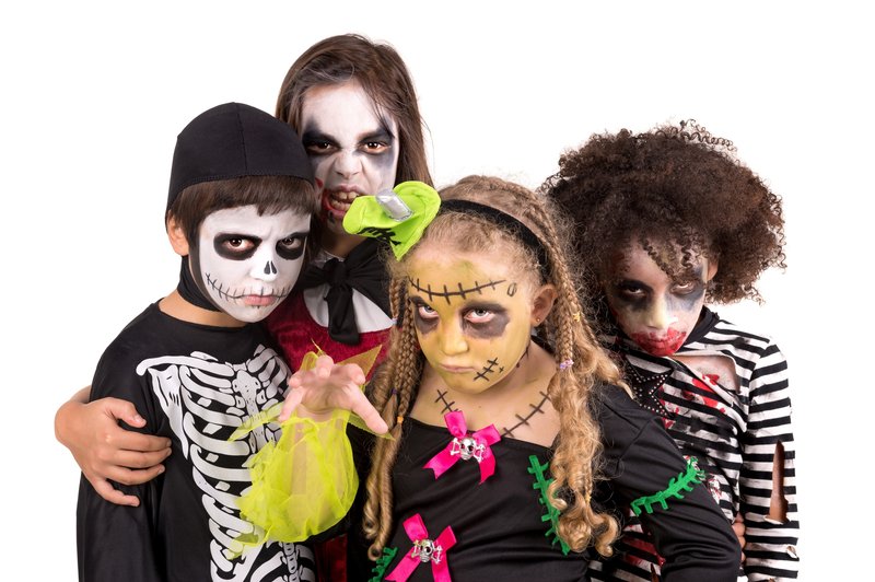 Domača zabava za noč čarovnic: 5 najbolj priljubljenih kostumov za otroke in odrasle (foto: profimedia)