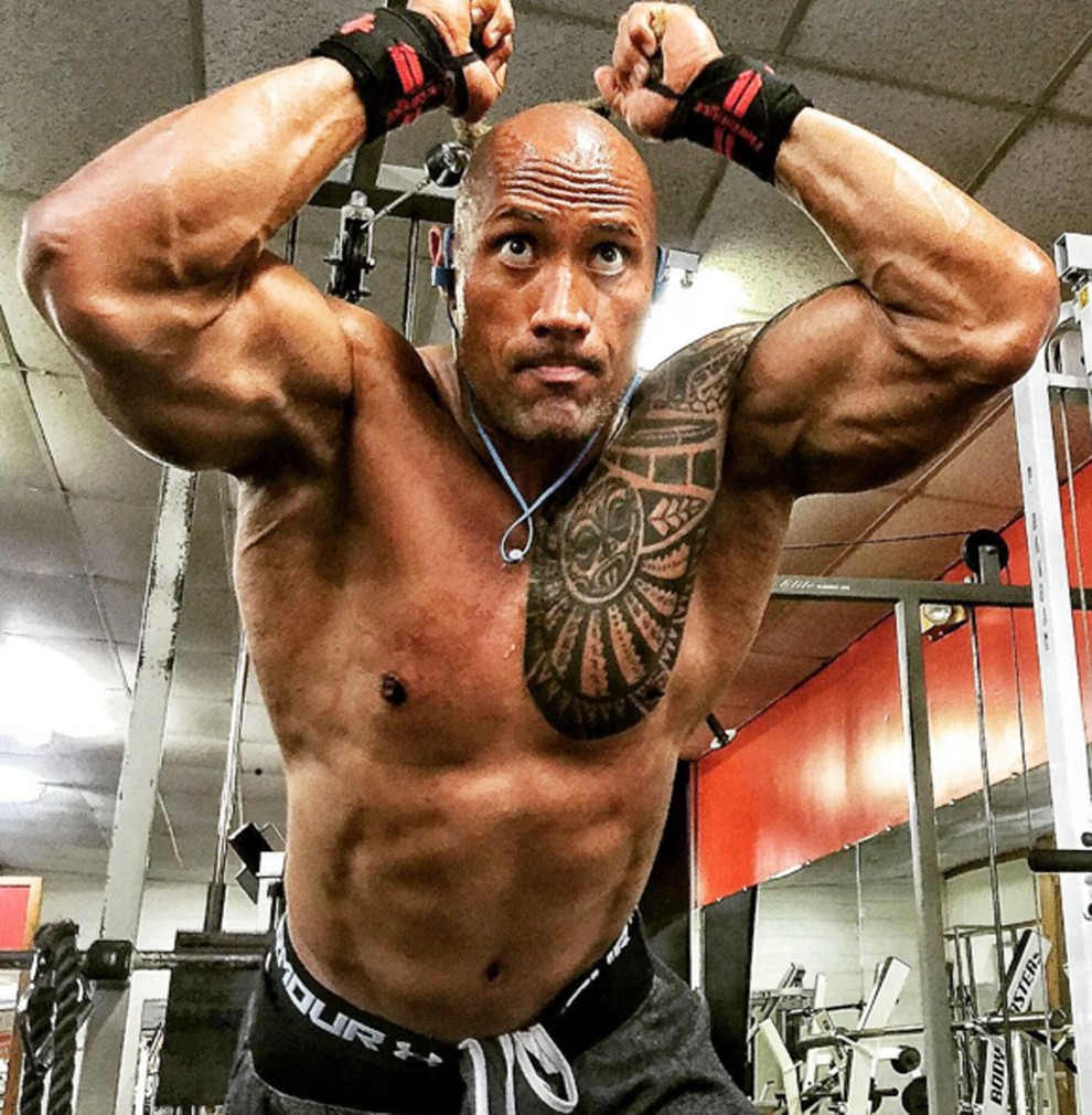 Dwayne Johnson, 48 let Dwayne ne slovi samo po največjih mišicah, ampak tudi po največji plači v Hollywoodu. Spremljajte Dwyyna …