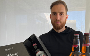 Jan Oblak prejel 10 steklenic piva z Messijevo podobo za vsak Argentinčev gol