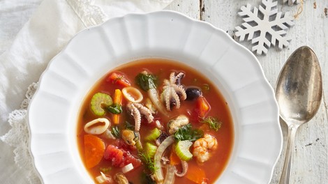 Lahko kosilo: italijanska ribja juha z belim vinom