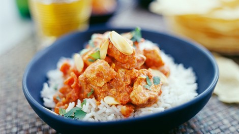 Piščančji kari – indijska jed poznana po celem svetu. Imamo odličen recept!