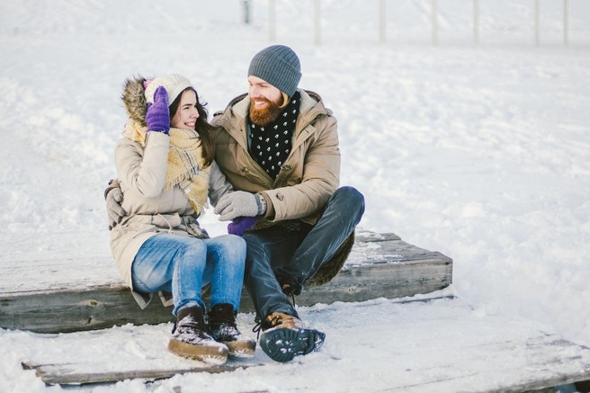 "Moj zmenek s tipom, ki sem ga spoznala na Tinderju, se je sprevrgel v nočno moro" (resnična zgodba)