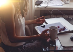 Teh toksičnih jutranjih navad se morate čim prej znebiti