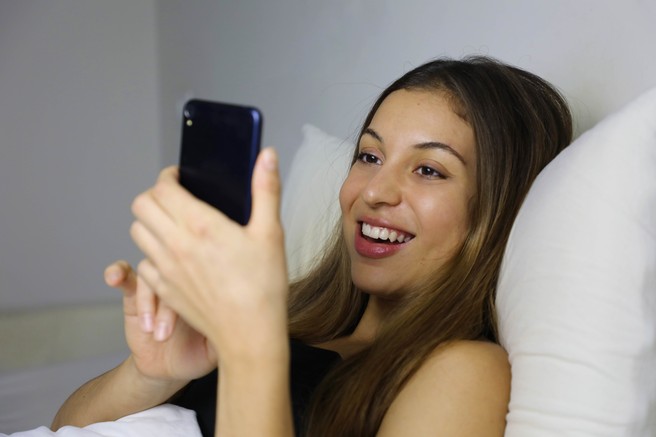 Ste zasvojeni z mobilnim telefonom? Naredili smo 14-dnevni načrt za odvajanje