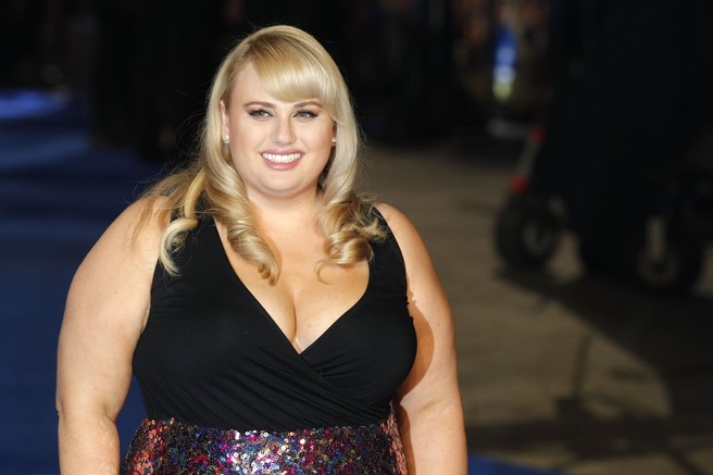 FOTO: Tako je igralka Rebel Wilson videti danes – kaj je počela, da je pospešila izgubo kilogramov (nasvet njenega osebnega trenerja)