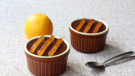 Recept za čokoholike: Čokoladno pomarančna tortica (brez sladkorja!)