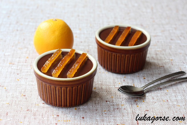 Recept za čokoholike: Čokoladno pomarančna tortica (brez sladkorja!)