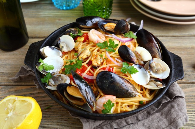Recept: Špageti z morskimi sadeži