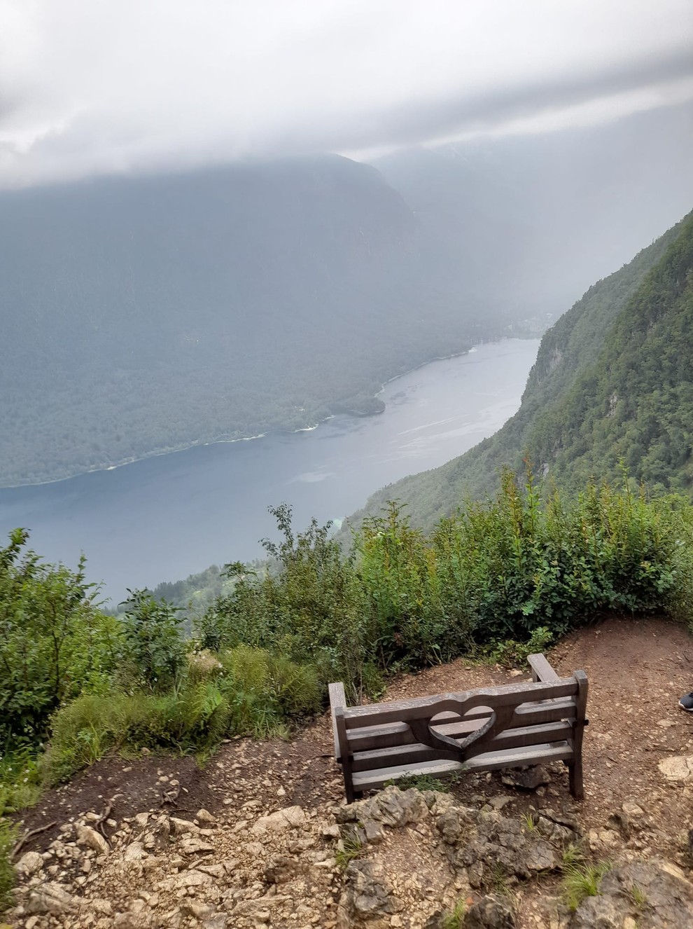 Vogar Na planini Vogar se vam malo naprej od planinske koče odpre lep razgled na Bohinjsko jezero, ki ga lahko …