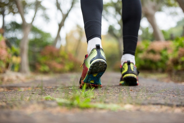 2. PRAVILO: 600 KM To pravilo se nanaša na tekaške čevlje, ki na žalost niso narejeni tako, da bi zdržali …