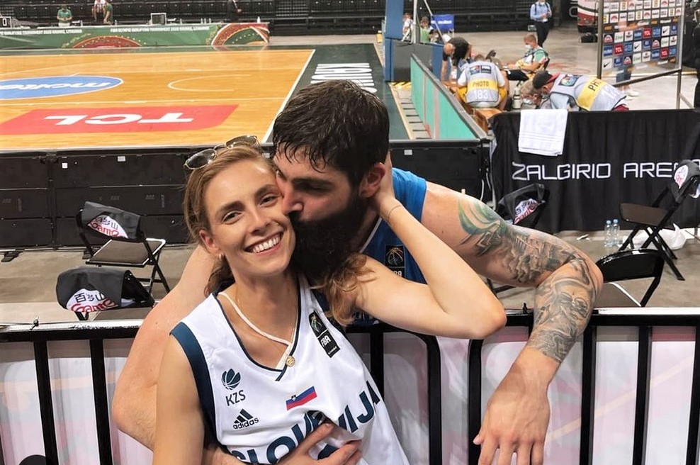 Zakonca Dimec sprejela težko odločitev: "Vse bi potrpela, da bi družina bila skupaj, a na koncu..." (foto: Prt Scr Instagram/zigadimec)