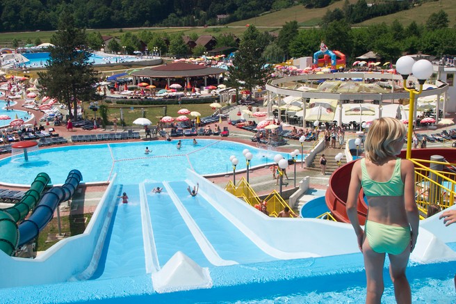 Novi in stari boni se lahko kombinirajo! Na bone v hotel, v restavracijo, na koncert, v knjigarno, na fitnes, smučanje ...