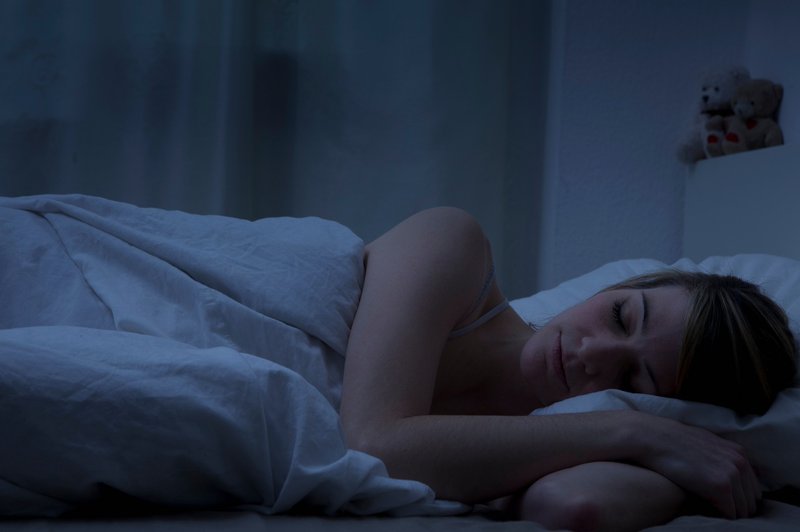 Tako preprost trik, ki poskrbi za boljši spanec – a tako pogosto spregledan (foto: Profimedia)