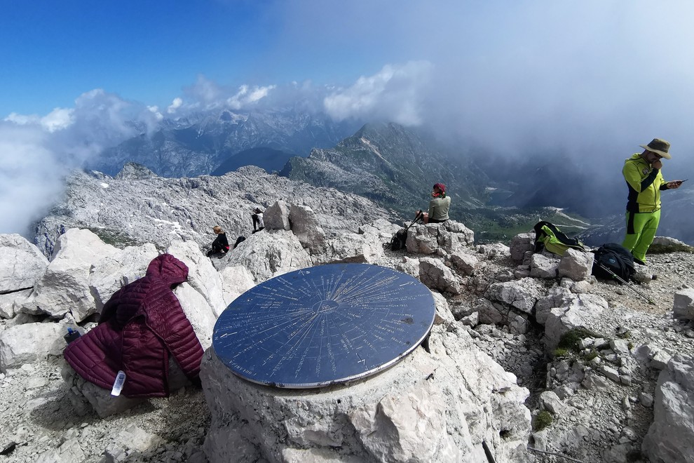 Krn – slovenski dvatisočak najbližje morja
