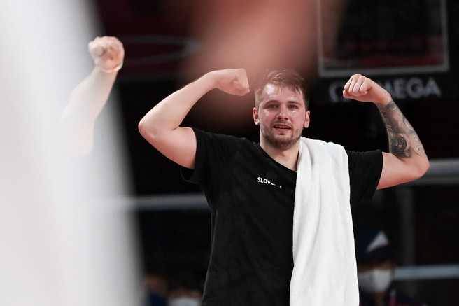 Slovenski košarkarji se bodo v četrtek ob 13. uri pomerili s Francozi. Le še zmago od olimpijske medalje