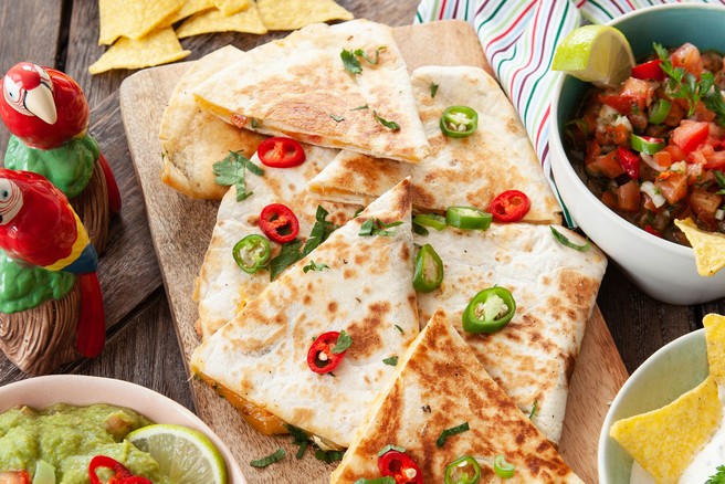 Hitro in preprosto kosilo ali večerja: Slastne quesadille z bučkami in s sirom