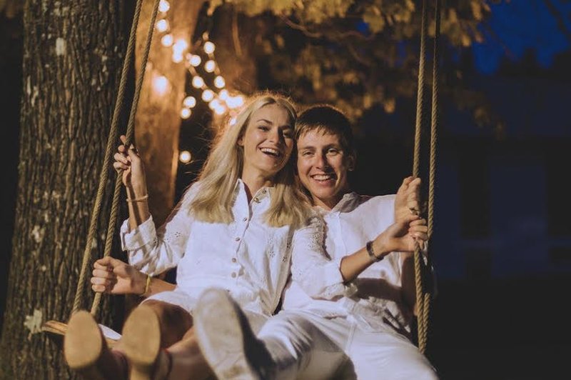 »Sanje so se uresničile, ko je rekla DA.«Tadej Pogačar in Urška Žigart sta zaročena! (foto: Instagram Tadej POgačar (@alenmilavec))