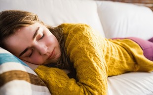 To se zgodi z vašim telesom, če si pogosto privoščite popoldansko spanje