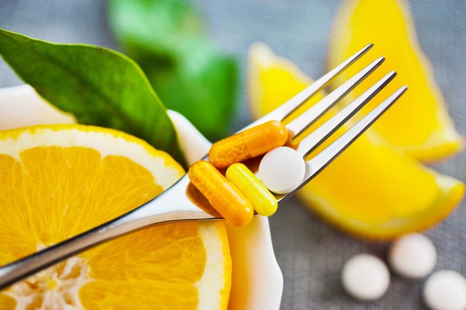 Strokovnjaki predlagajo, da priporočeni dnevni vnos vitamina C podvojimo - v katerih živilih se skriva?