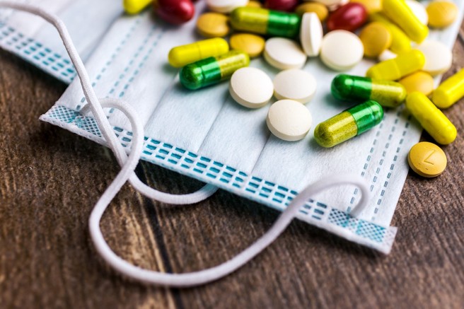 Antidepresiv Fluvoxamine zniža tveganje hospitalizacije za 30 %, smrtnost zaradi covida pa kar za 91 %!
