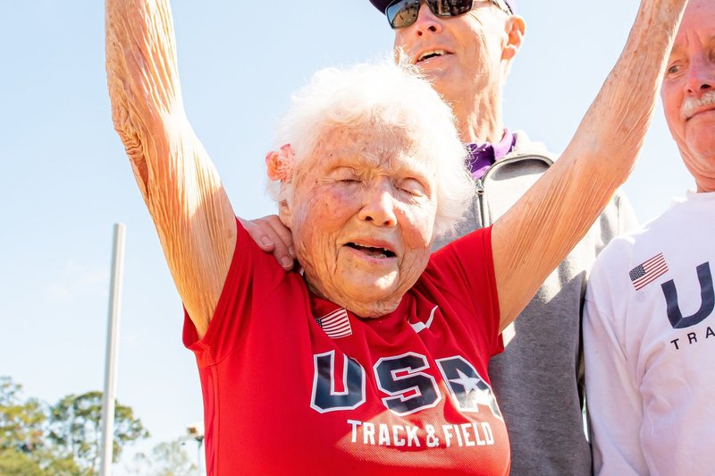 "Želela sem manj kot minuto," pravi 105-letna tekačica, ki je postavila svetovni rekord v teku na 100 metrov (VIDEO) (foto: Profimedia)